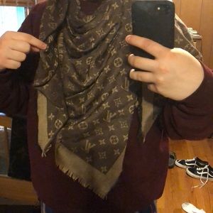 Louis Vuitton Shawl